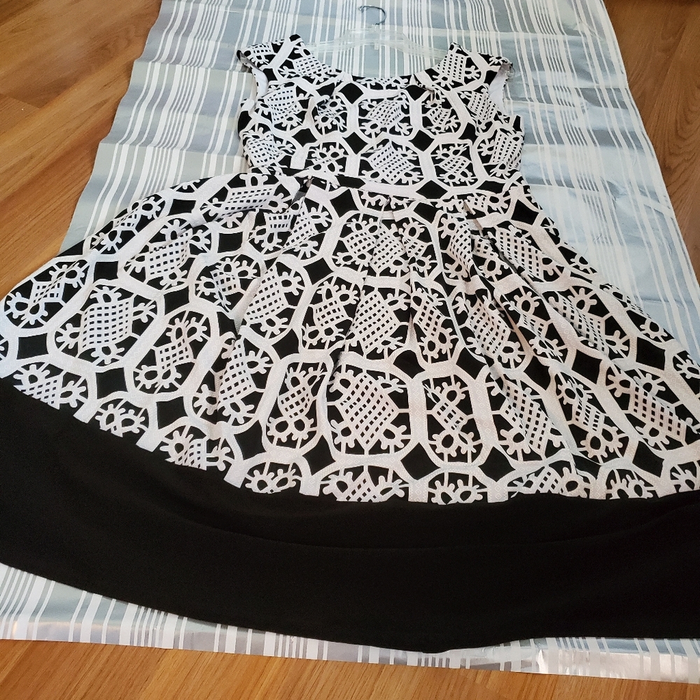 TIANA B DRESS SIZE 6T - Picture 1 of 5